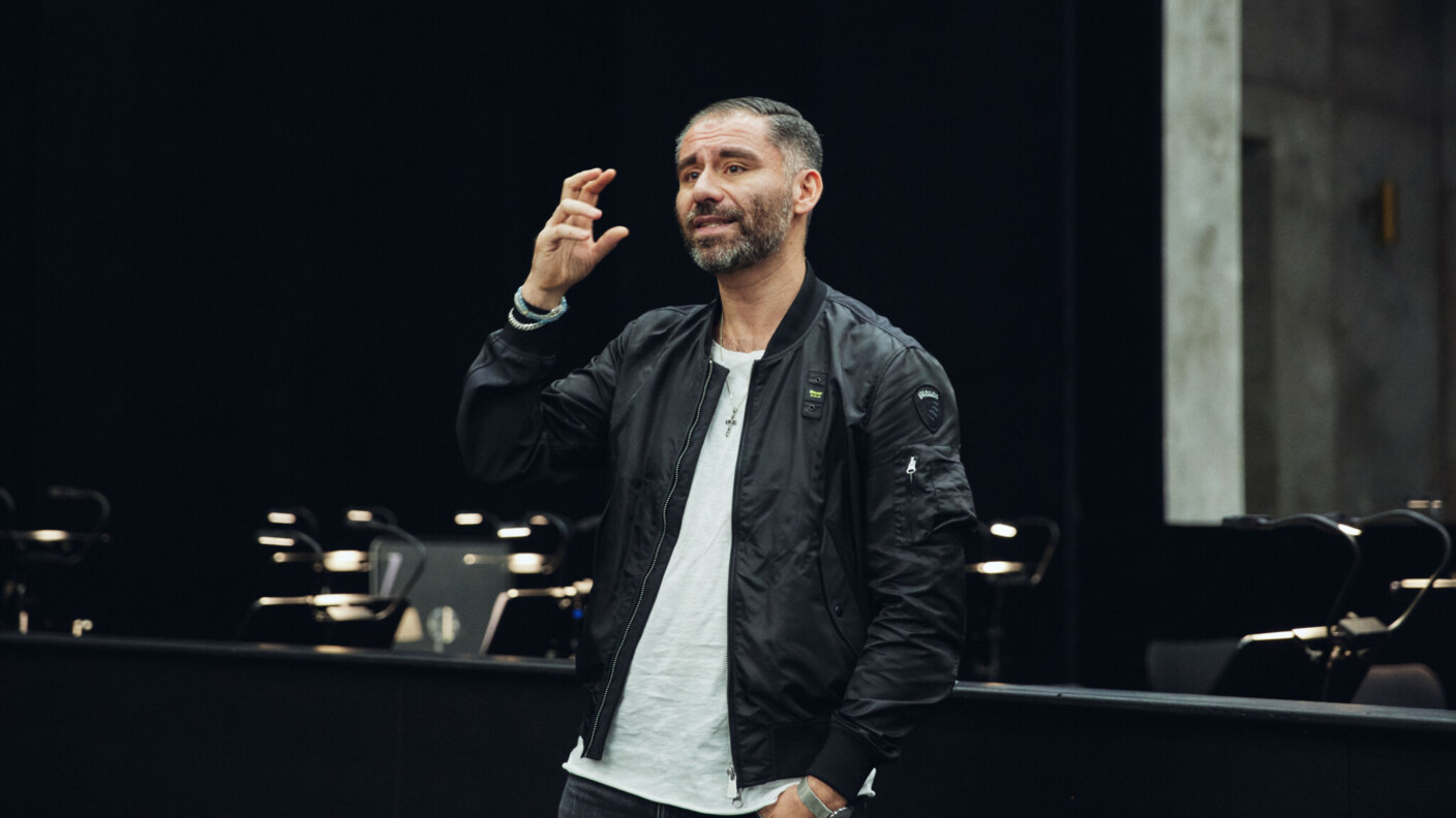 Am Staatstheater Darmstadt erweckt Paul-Georg Dittrich Aubers folgenreiche Oper „Die Stumme von Portici“