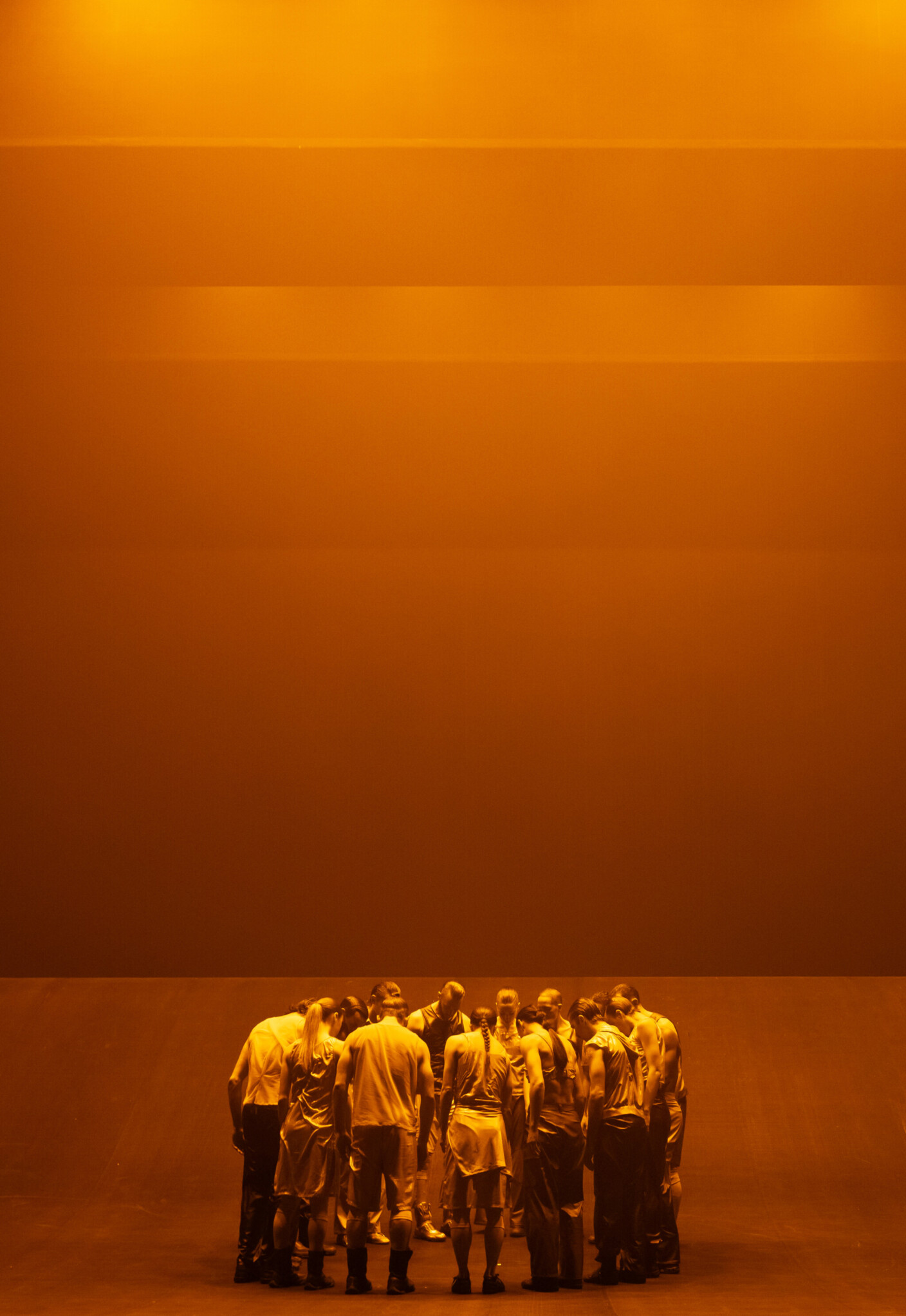 Szenenbild aus Damien Jalets „Mirage“ am Grand Théâtre de Genève