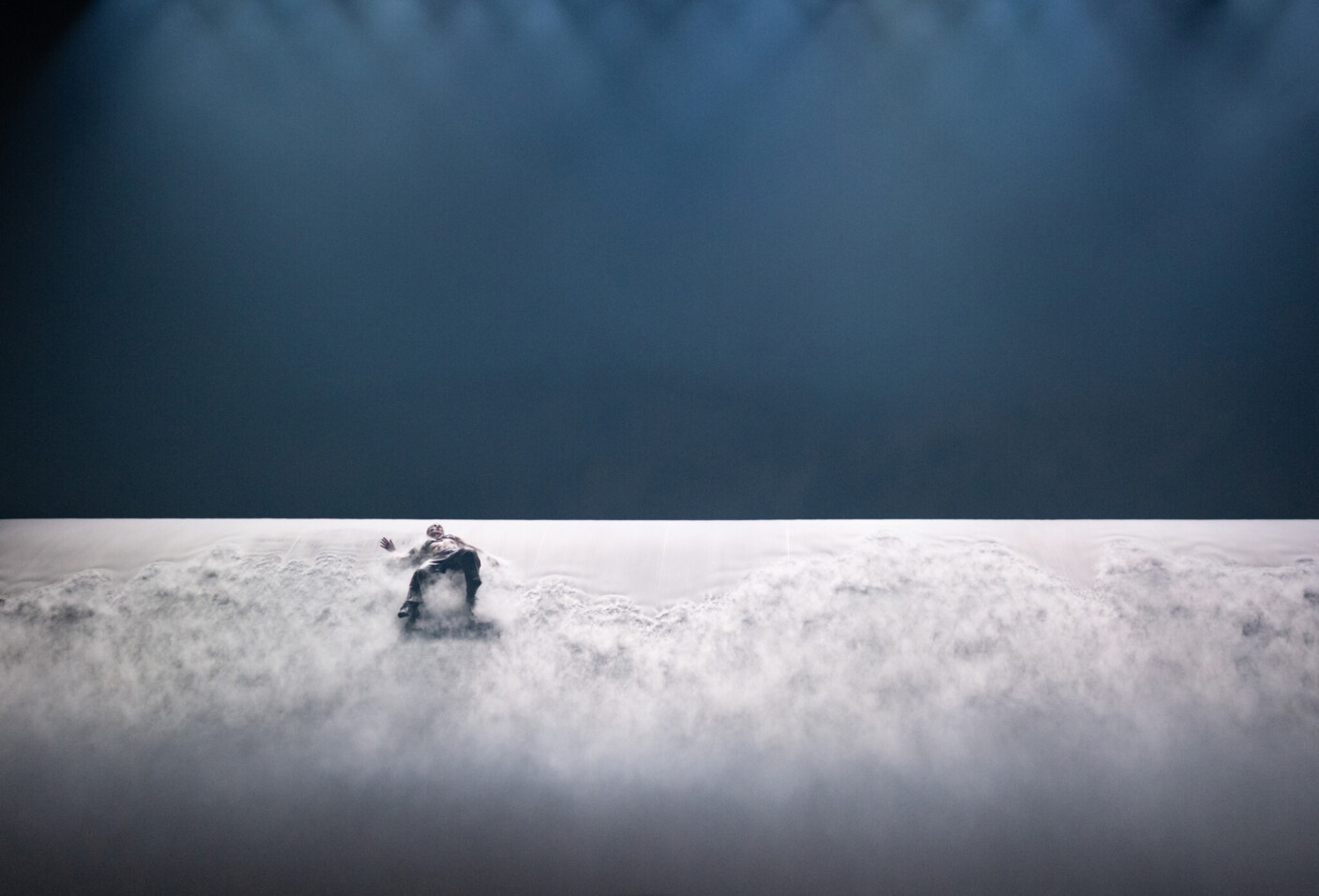 Szenenbild aus Damien Jalets „Mirage“ am Grand Théâtre de Genève