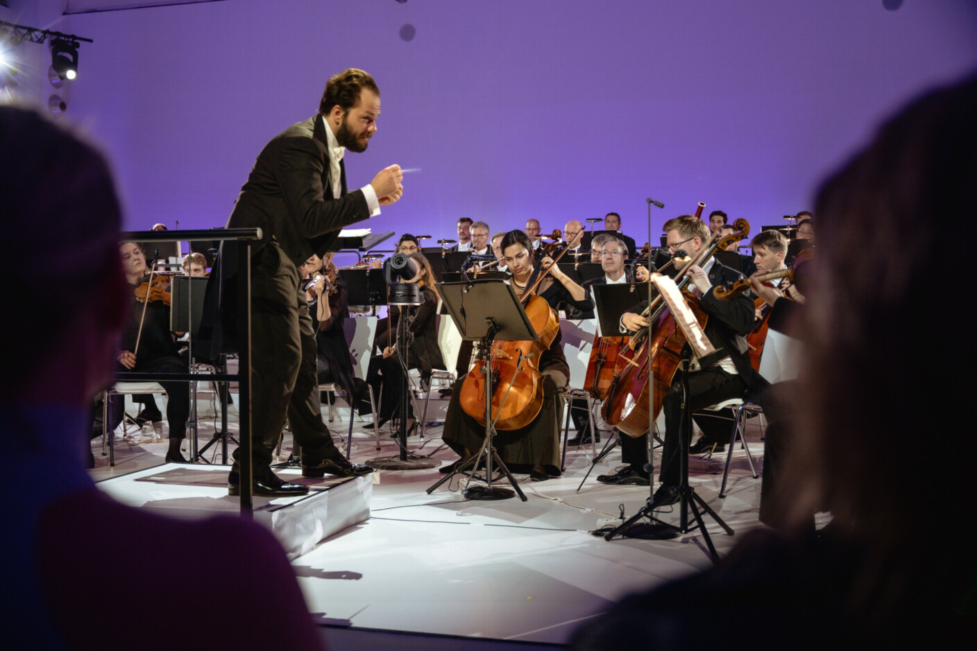 Petr Popelka und die Wiener Symphoniker gestalten den „Waltz into Space“