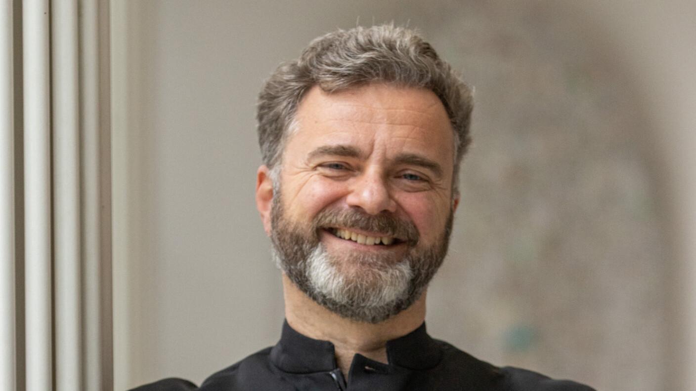 Startet in seine dritte Spielzeit als Generalmusikdirektor am Theater Regensburg: Stefan Veselka
