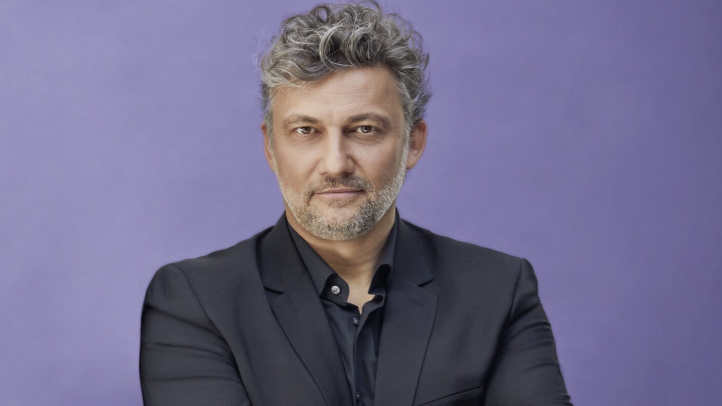Sonst vor allem auf der Opernbühne zu Hause, widmet sich Jonas Kaufman in „Doppelgänger“ dem Liedschaffen von Schumann und Schubert