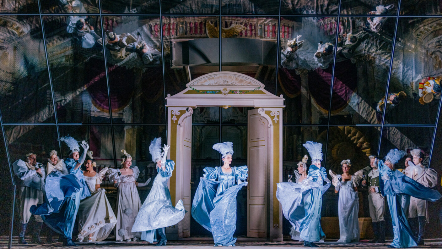 Johann Strauss’ (Sohn) Pasticcio-Operette „Wiener Blut“, hier inszeniert am Schlosstheater Schönbrunn