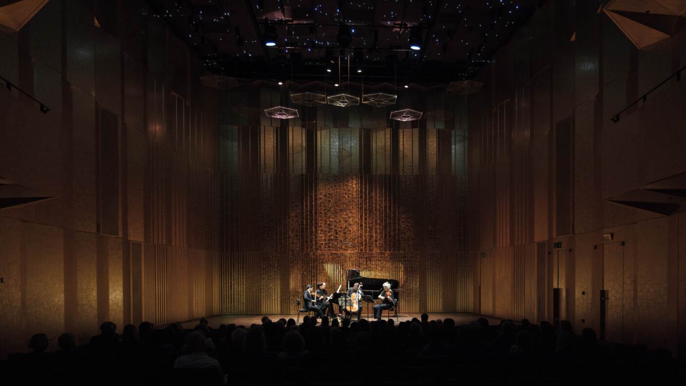 Mit dem Kammermusiksaal des Kulturzentrums Kultur Kulinarik besitzt die kleine Gemeinde Vitznau eine akustisch wie architektonisch beeindruckende Perle.