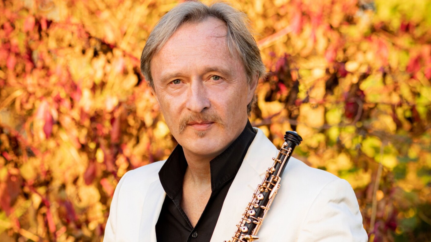 Albrecht Mayer ist seit über 30 Jahren Solo-Oboist der Berliner Philharmoniker und international als Solist tätig